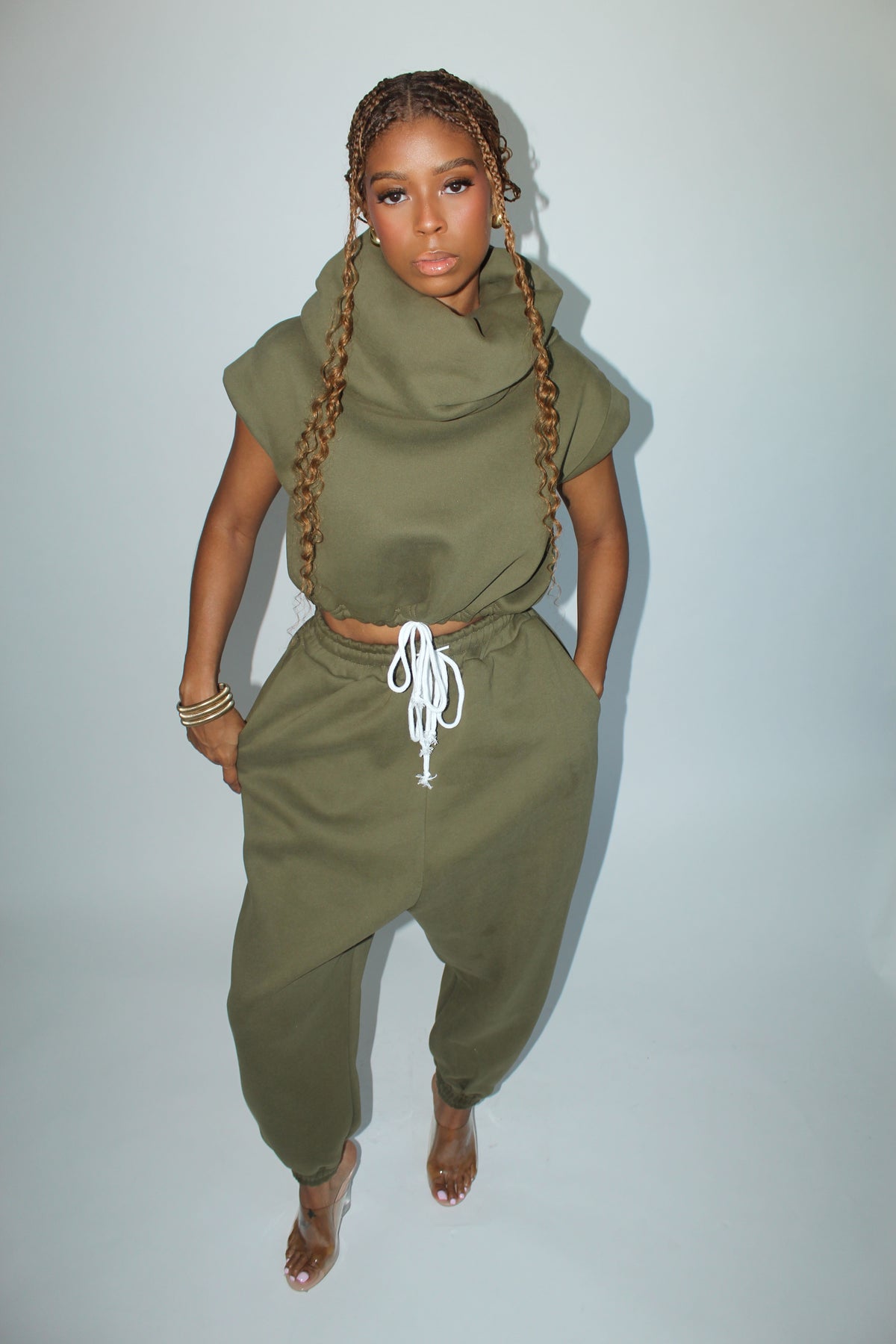 JHENE SWEATSUIT OLIVE