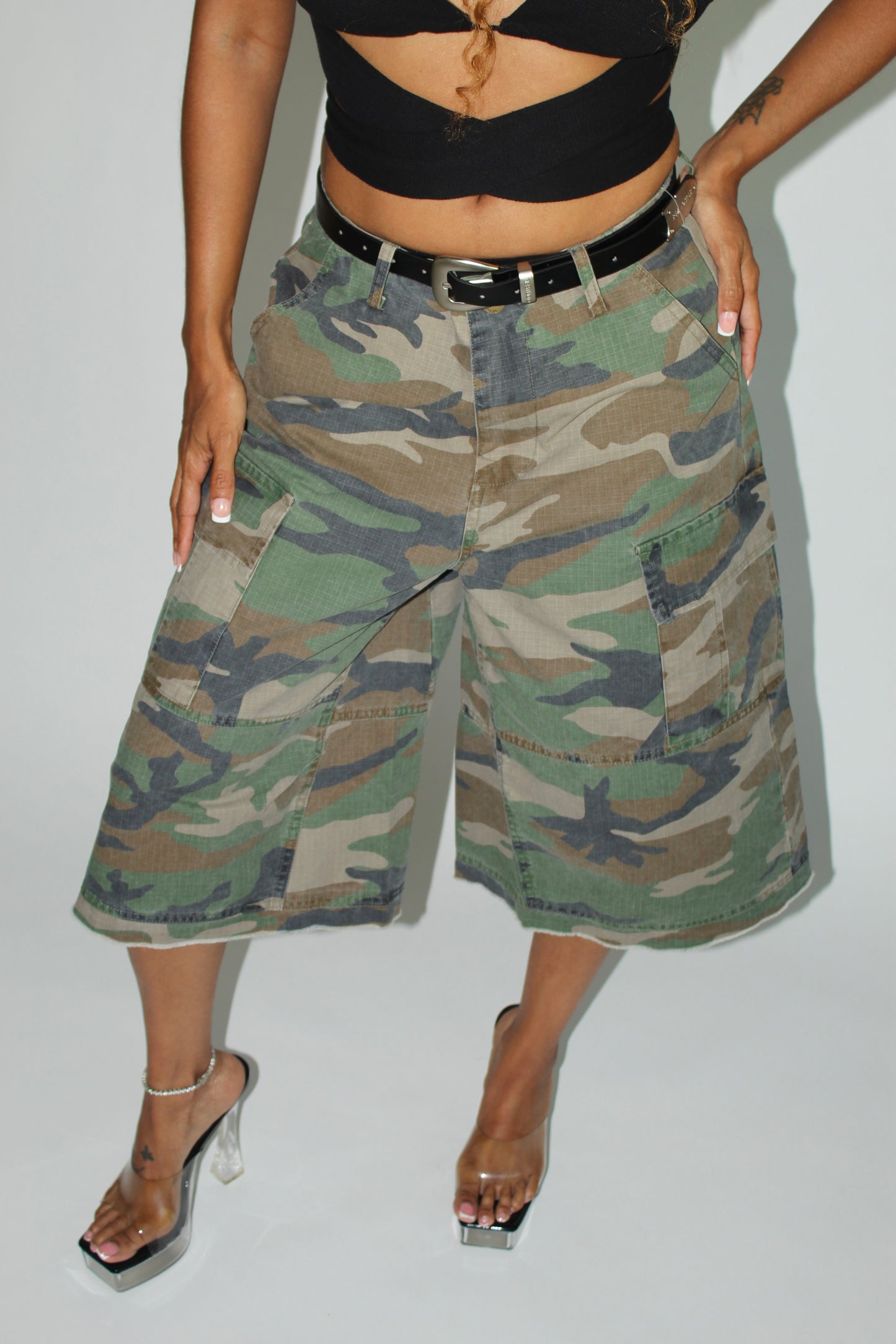 OFF DUTY CAMO SHORTS
