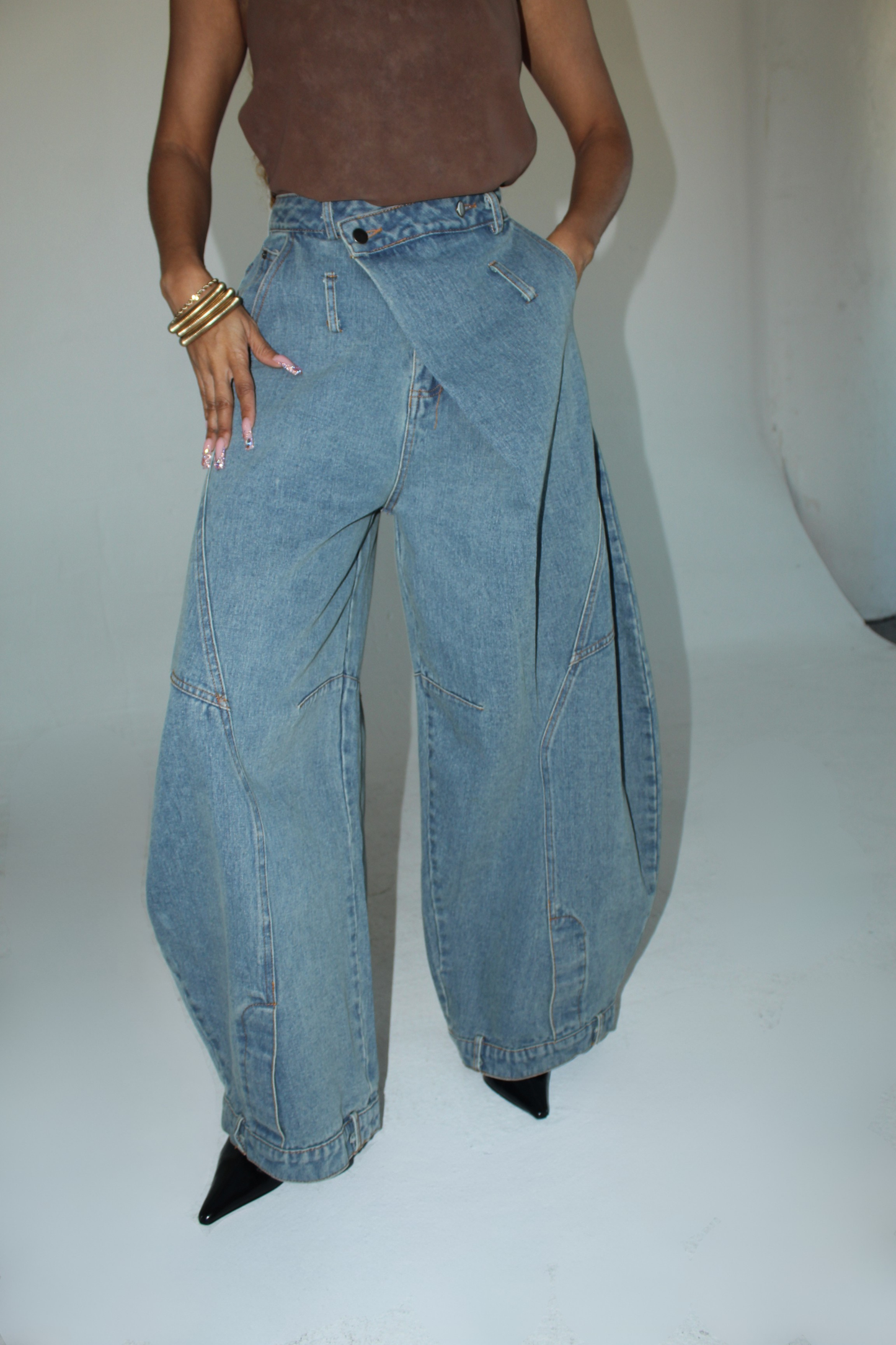 ICON JEANS