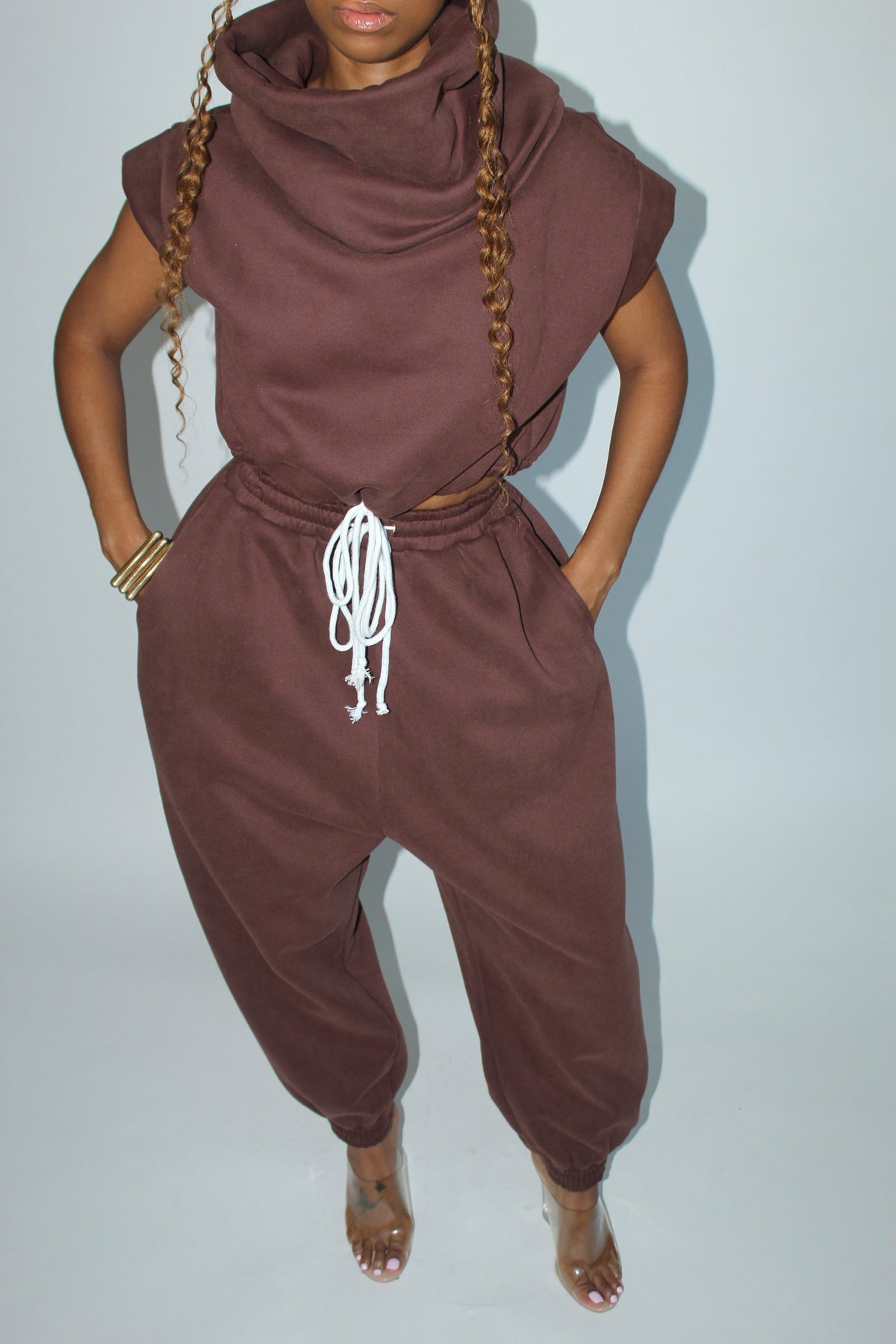 JHENE SWEATSUIT BROWN