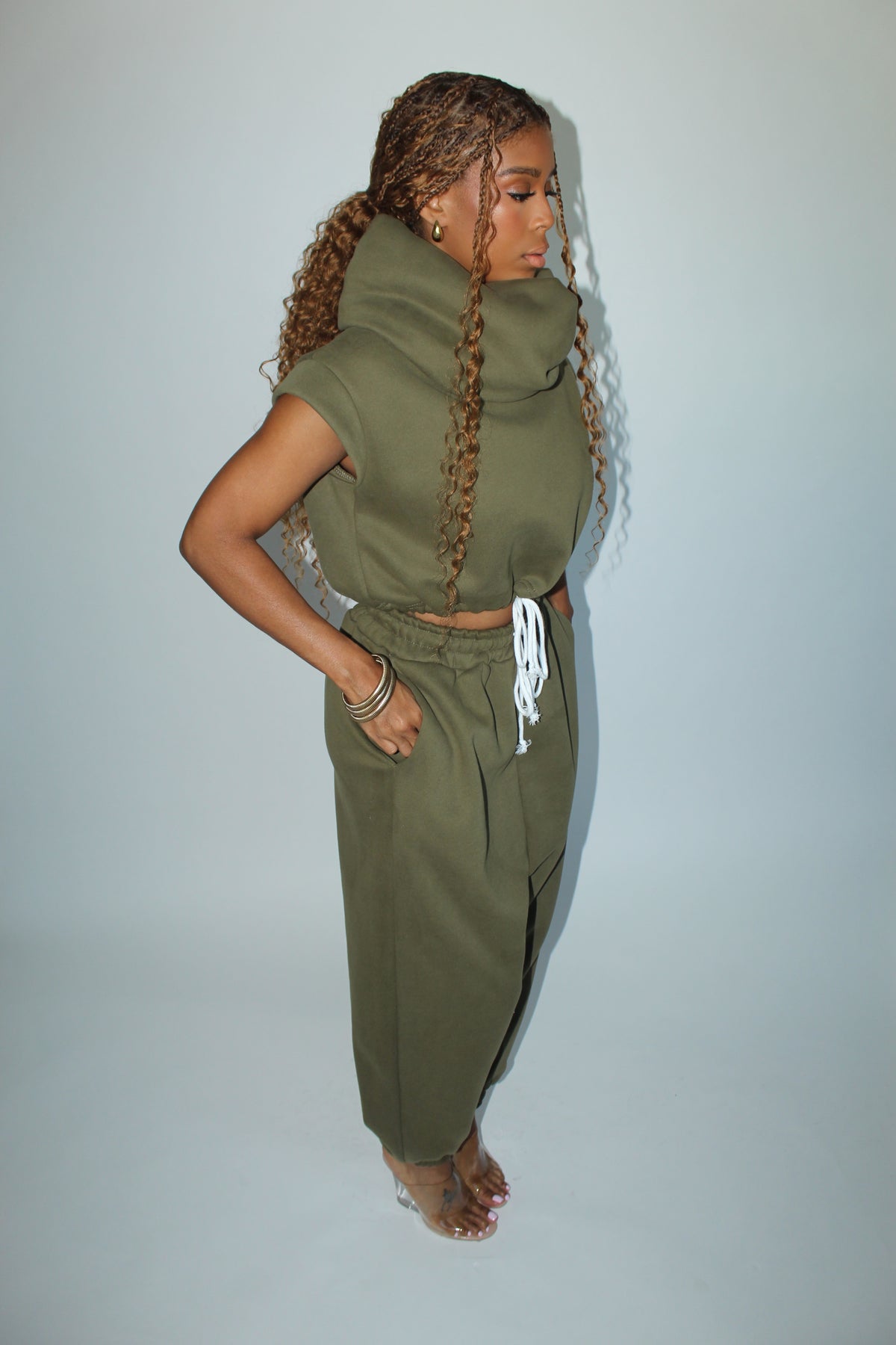 JHENE SWEATSUIT OLIVE