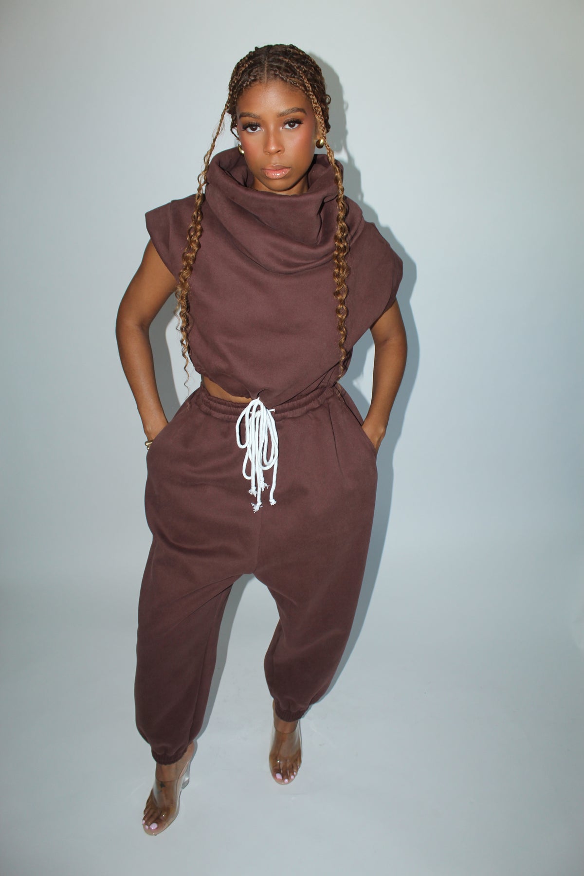 JHENE SWEATSUIT BROWN