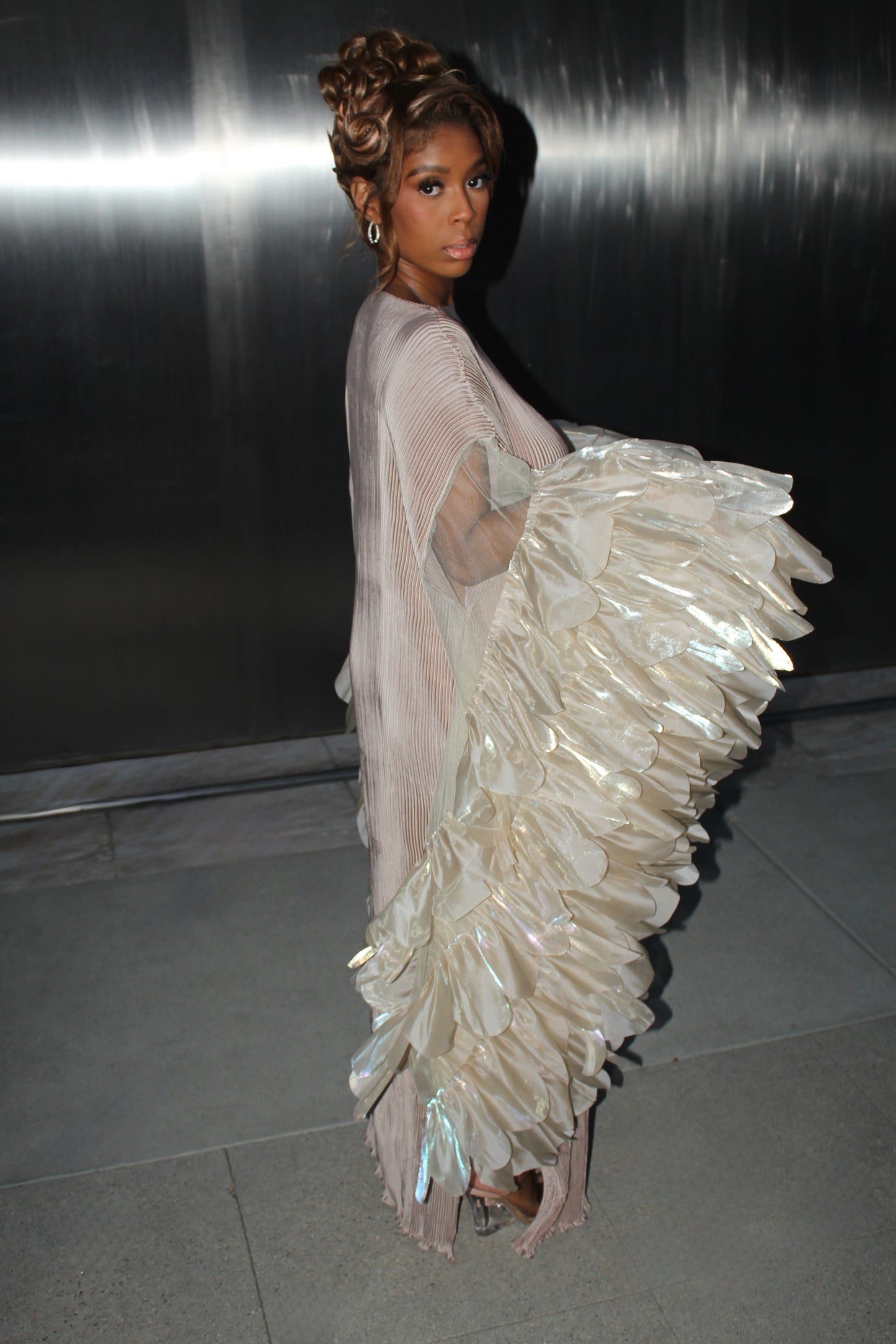 MAIN EVENT DRESS - TAUPE